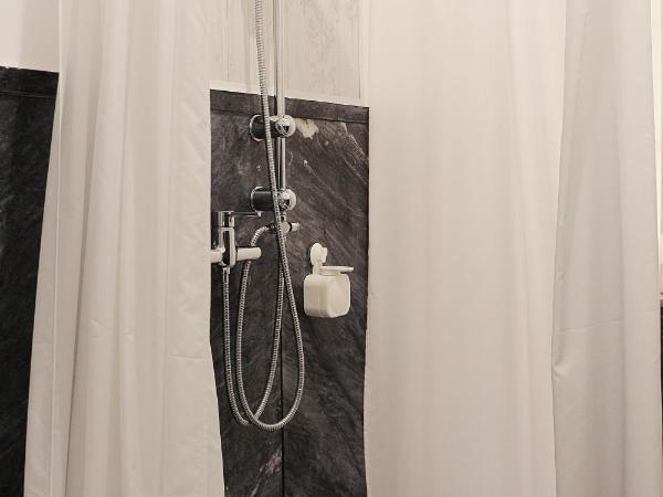 6/4 de Sado : photo 7 de la chambre chambre double avec salle de bains privative extérieure