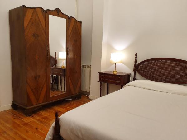 Casa burguesa de 1900 : photo 8 de la chambre chambre simple