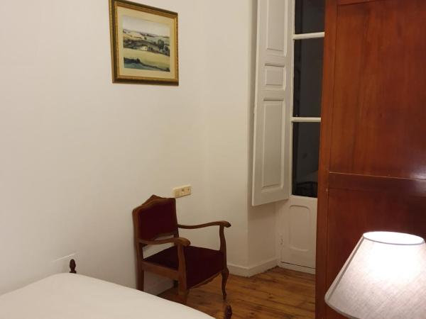 Casa burguesa de 1900 : photo 1 de la chambre chambre simple