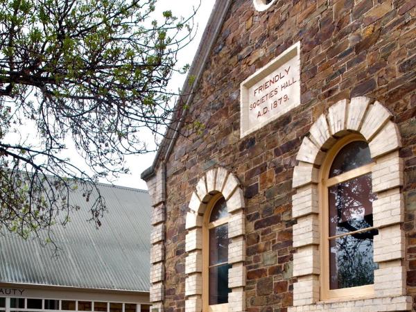 North Adelaide Heritage Cottages & Apartments : photo 9 de la chambre appartement 1 chambre avec baignoire spa