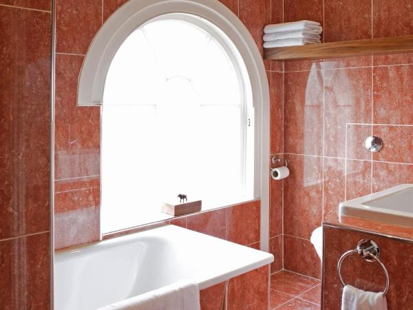 New Linden Hotel : photo 4 de la chambre chambre triple standard