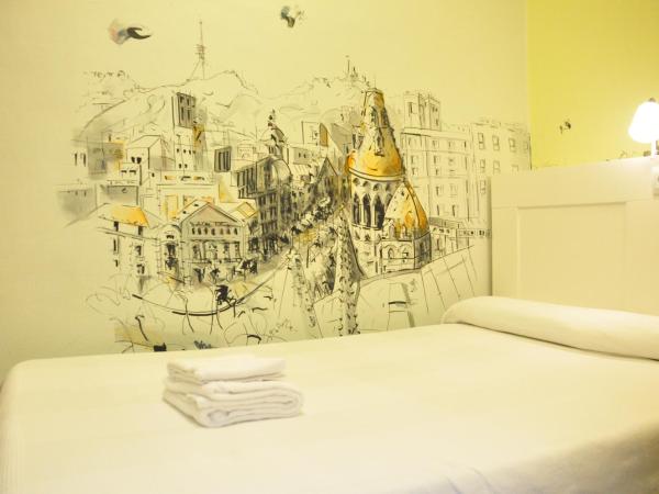 Hostal Portugal : photo 2 de la chambre chambre simple