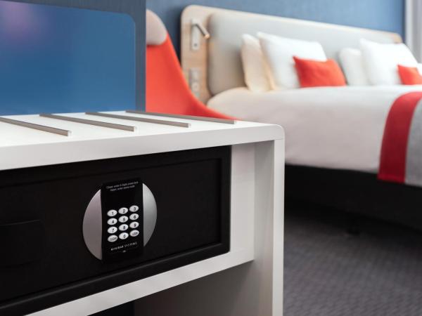 Holiday Inn Express - Rouen Centre - Rive Gauche by IHG : photo 1 de la chambre chambre lit queen-size standard avec canapé-lit simple