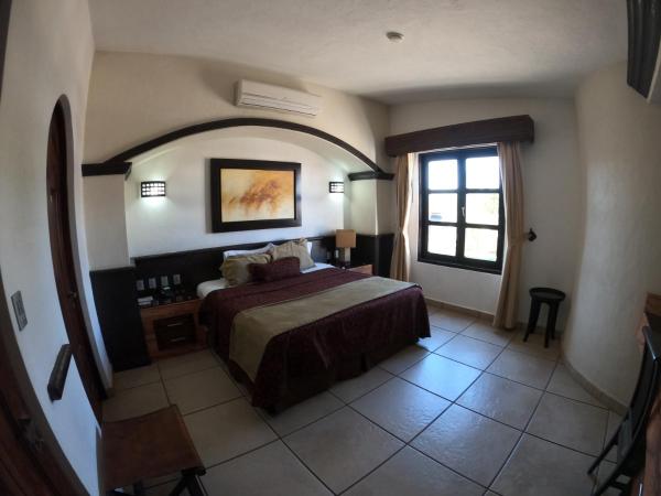 The Latit Hotel Querétaro : photo 1 de la chambre chambre lit king-size supérieure