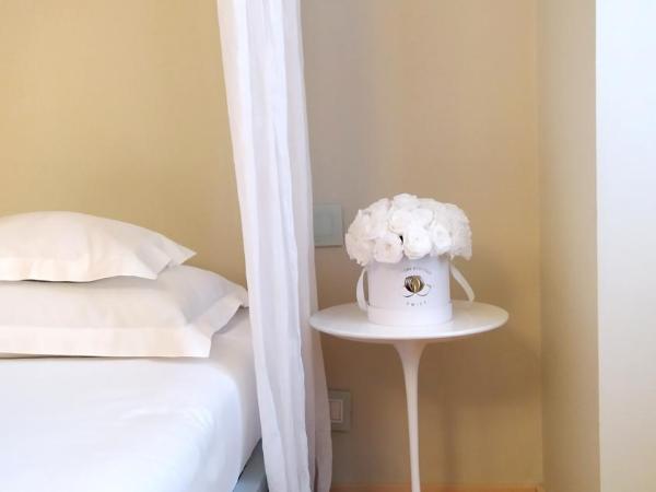 Petronilla - Hotel In Bergamo : photo 2 de la chambre studio avec balcon 