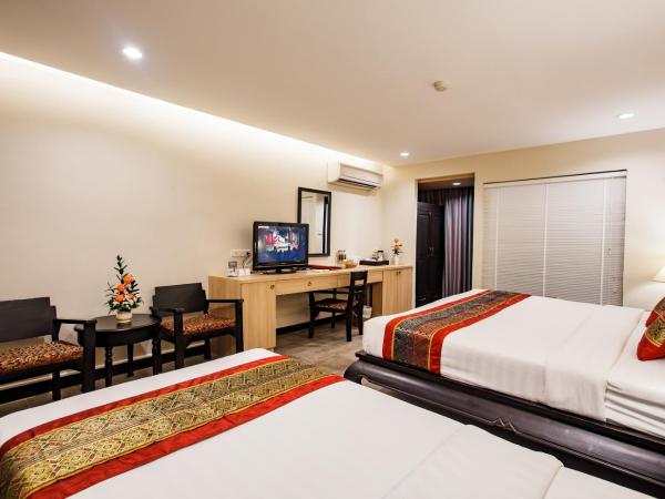 Raming Lodge Hotel : photo 2 de la chambre chambre triple deluxe