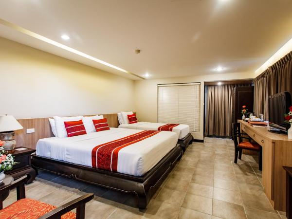 Raming Lodge Hotel : photo 5 de la chambre chambre triple deluxe