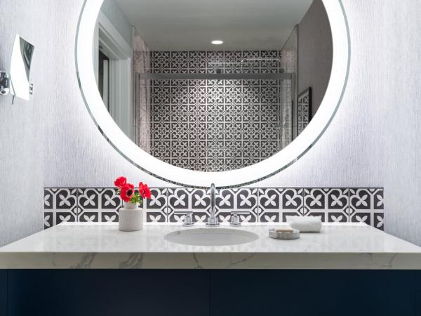 L7 Chicago by LOTTE : photo 2 de la chambre chambre lit king-size essentielle