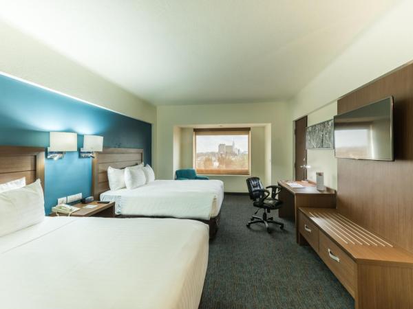 Holiday Inn Guadalajara Expo Plaza del Sol, an IHG Hotel : photo 4 de la chambre hébergement avec 2 lits queen-size standard - vue sur ville - Étage supérieur