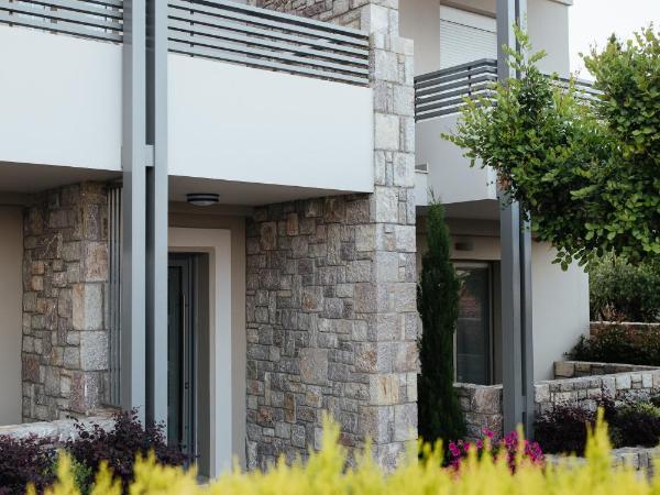 Akti Taygetos - Conference Resort : photo 9 de la chambre suite junior - vue sur jardin