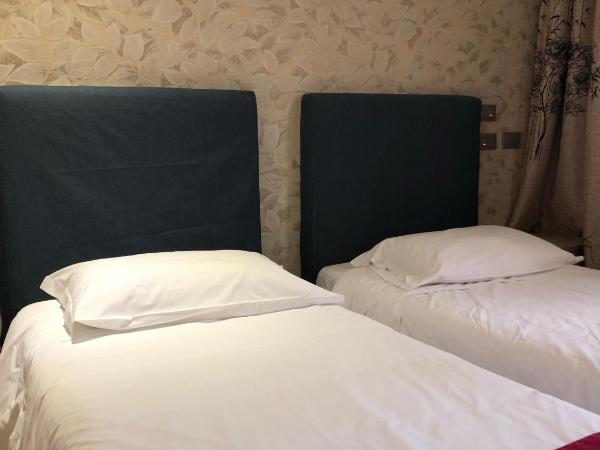 Igiban Hotel : photo 2 de la chambre chambre lits jumeaux