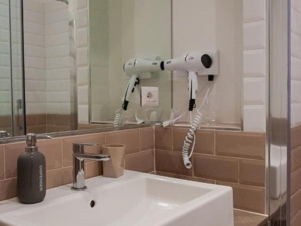 Real Giardinetto a Toledo : photo 7 de la chambre chambre double avec salle de bains privative