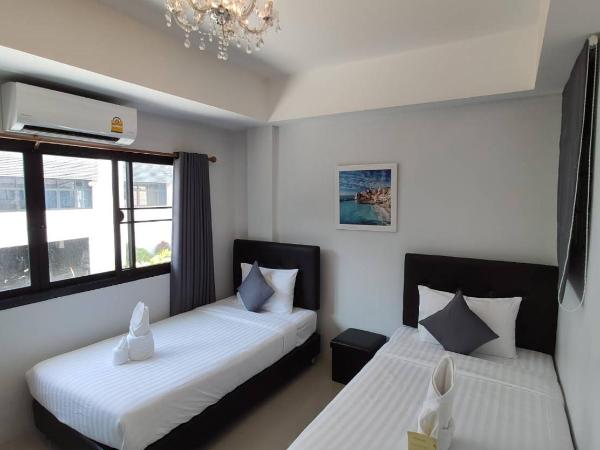 Bann Tawan Hostel Chiang Rai : photo 2 de la chambre chambre lits jumeaux