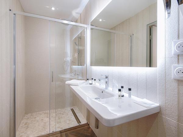 Le Jas de Gordes : photo 4 de la chambre chambre double avec terrasse