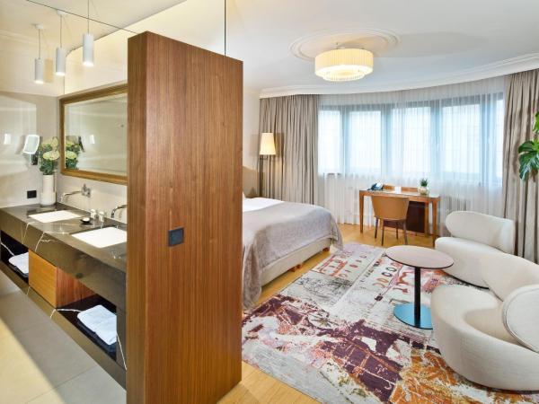 Hotel Maximilian - Stadthaus Penz : photo 4 de la chambre chambre familiale