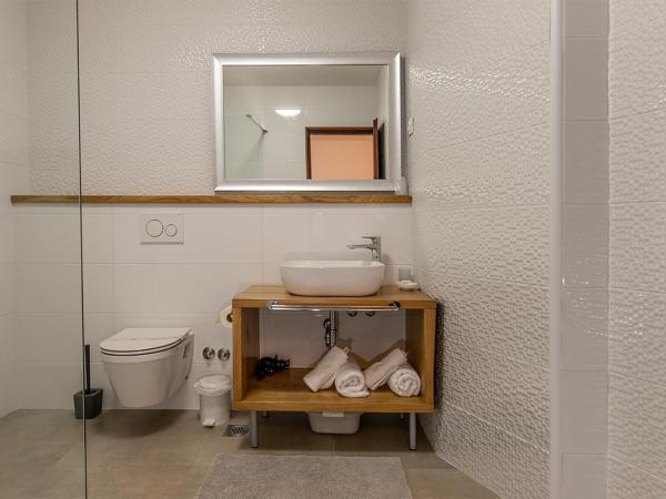 Apartments Val : photo 7 de la chambre chambre double avec balcon