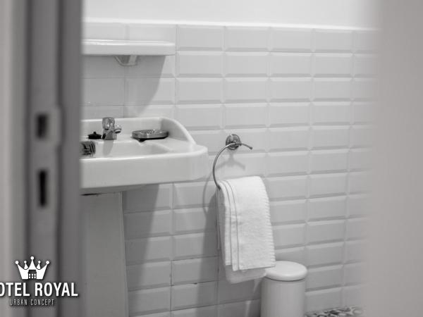 Hôtel Royal Urban Concept : photo 1 de la chambre chambre double ou lits jumeaux