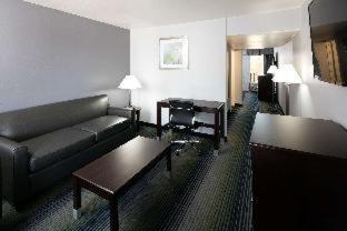 Red Lion Inn & Suites Tucson Downtown : photo 3 de la chambre room #38247612
