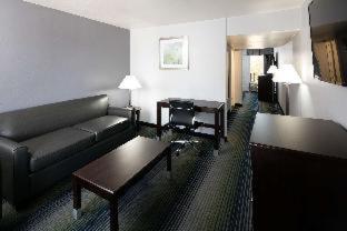 Red Lion Inn & Suites Tucson Downtown : photo 7 de la chambre room #38247616