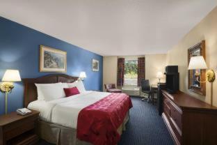 Cottonwood Suites Savannah Hotel & Conference Center : photo 7 de la chambre room #101272910