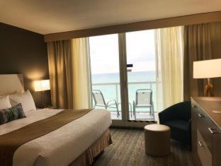 Best Western Plus Atlantic Beach Resort : photo 5 de la chambre room #5612022