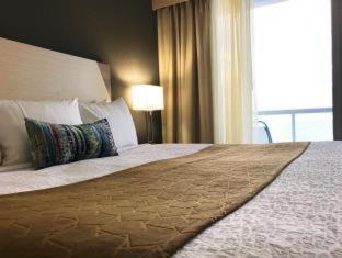 Best Western Plus Atlantic Beach Resort : photo 6 de la chambre room #5612022