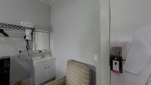 Warfield Hotel : photo 10 de la chambre room #217645006