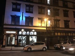 Warfield Hotel : photo 3 de la chambre room #217645009