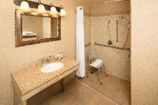 Red Lion Hotel Portland Airport : photo 1 de la chambre room #34985308