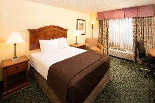Red Lion Hotel Portland Airport : photo 2 de la chambre room #34985310
