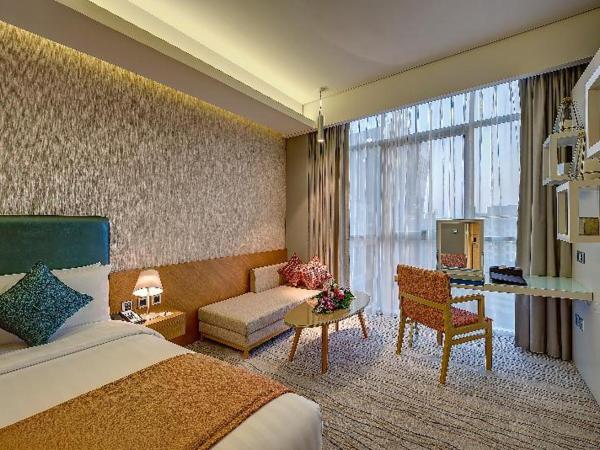 Royal Continental Hotel : photo 1 de la chambre room #209854310