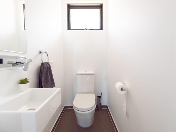 Nature & Relax House, Panoramic sea view, Free parking40 : photo 3 de la chambre chambre double avec salle de bains commune