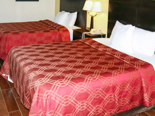 Econo Lodge Inn & Suites West - Energy Corridor : photo 3 de la chambre chambre 2 lits queen-size - non-fumeurs