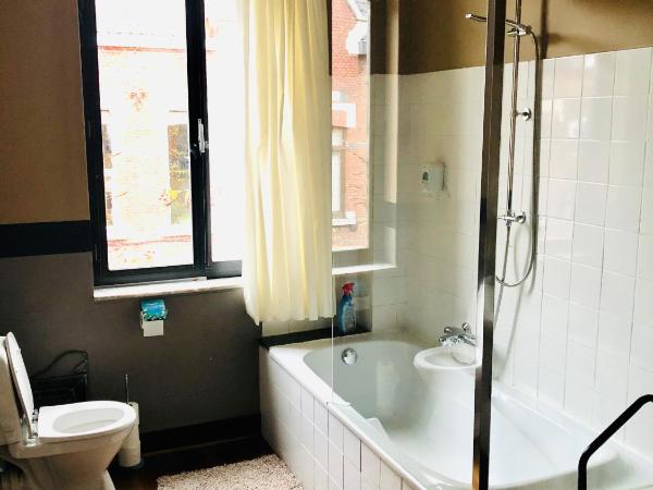 B&B Faja lobi : photo 5 de la chambre chambre double avec salle de bains privative