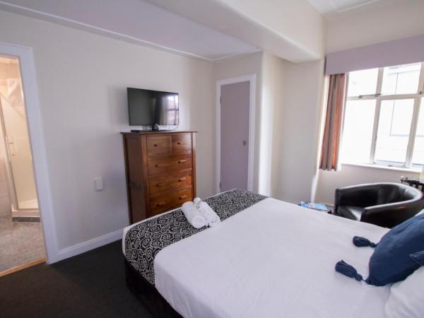 Hotel Waterloo & Backpackers : photo 4 de la chambre chambre double avec salle de bains privative
