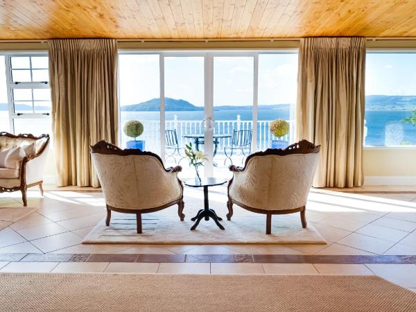 On The Point - Lake Rotorua : photo 5 de la chambre suite de luxe avec vue sur lac