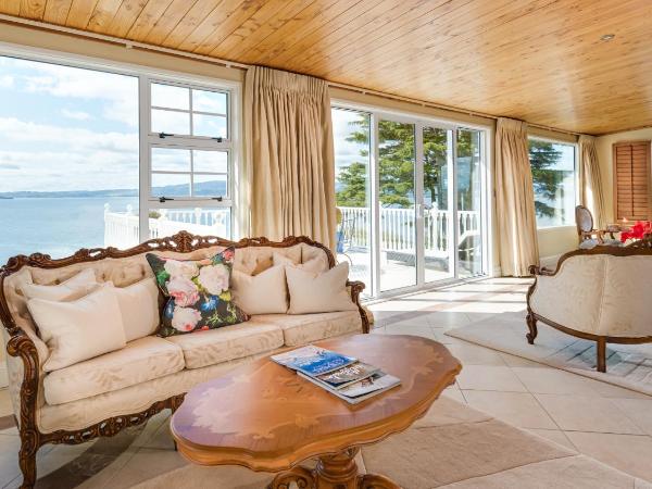 On The Point - Lake Rotorua : photo 2 de la chambre suite de luxe avec vue sur lac