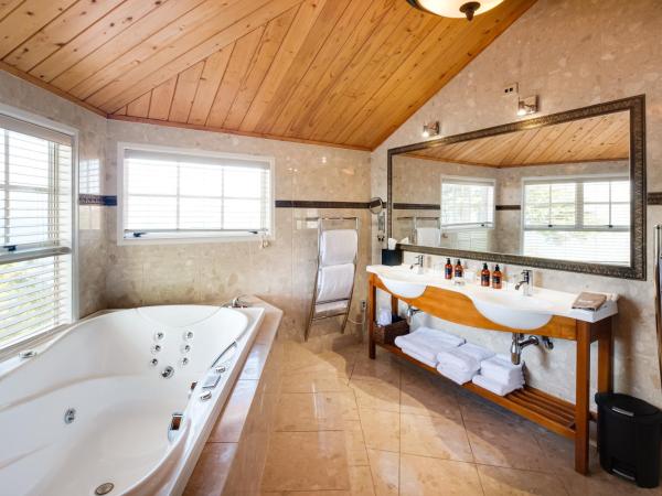 On The Point - Lake Rotorua : photo 3 de la chambre suite de luxe avec vue sur lac