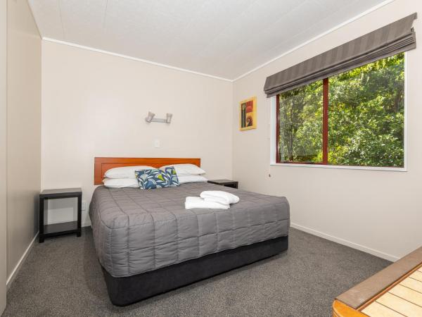 Blue Lake TOP 10 Holiday Park : photo 3 de la chambre lake view cabin with kitchen