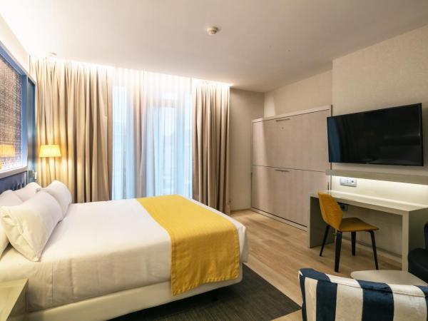 Catalonia Porto : photo 2 de la chambre chambre familiale