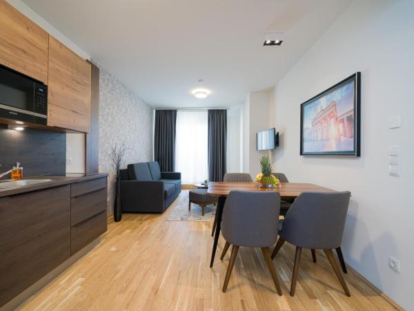 MyApartments Vienna : photo 2 de la chambre appartement 1 chambre avec balcon