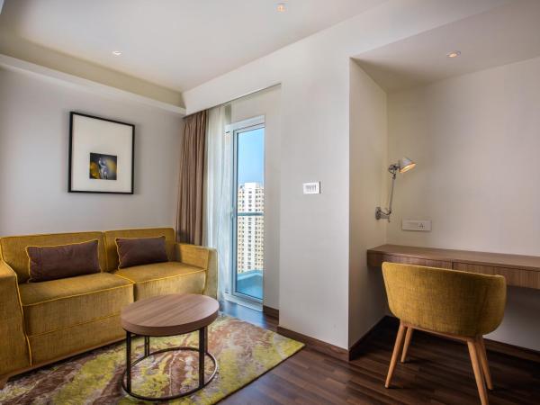 Royal Hometel Suites : photo 2 de la chambre suite lits jumeaux