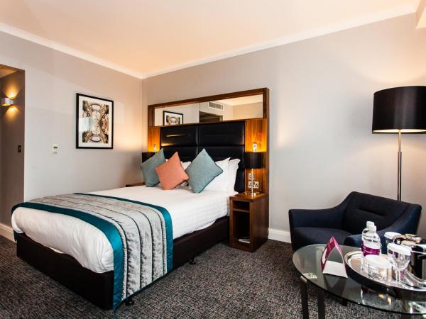 Crowne Plaza Leeds, an IHG Hotel : photo 4 de la chambre chambre lit queen-size standard - accessible aux personnes à mobilité réduite