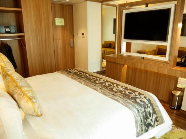 Royal Hometel Suites : photo 1 de la chambre suite double