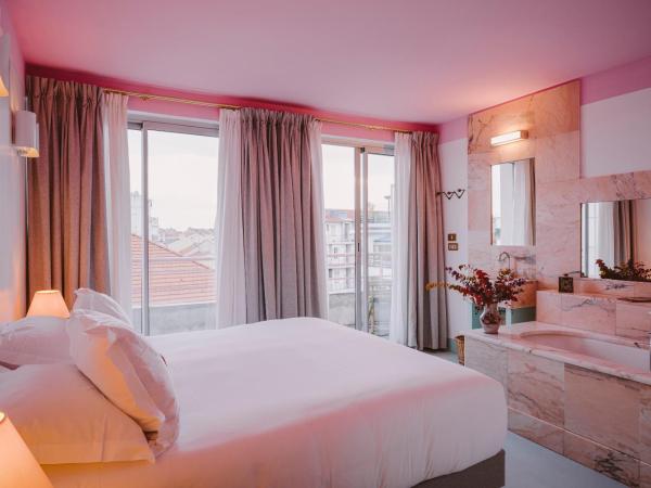 HOTEL AMOUR NICE : photo 1 de la chambre chambre double