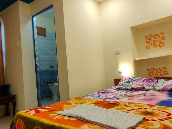 Shivam Guest House : photo 1 de la chambre chambre double Économique