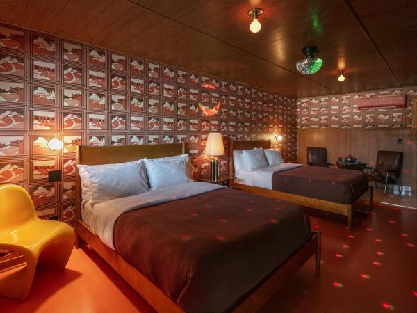 The Dive Motel and Swim Club : photo 3 de la chambre chambre double avec lit queen-size