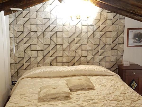 Nuovo Hotel Sangiuliano : photo 1 de la chambre chambre double ou lits jumeaux avec balcon - duplex
