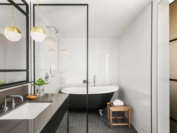 Kimpton Everly Hotel Hollywood, an IHG Hotel : photo 1 de la chambre chambre lit king-size essentielle avec baignoire