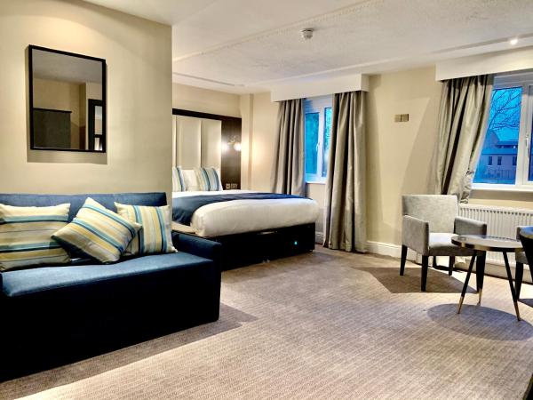Trafford Hall Hotel Manchester, Trademark Collection by Wyndham : photo 6 de la chambre suite lit king-size – non-fumeurs